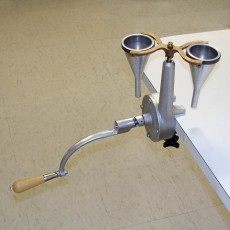 Centrifuge, Hand Crank, 2 Place Head and Shields for 100 mL Tubes